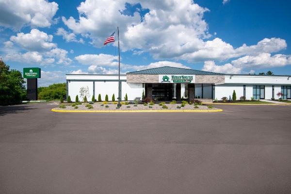 HomeTowne Studios & Conference Center Cortland image 4
